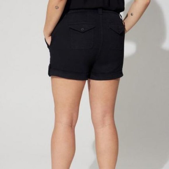Women’s Torrid Black 3.5 Inch Military Stretch Twill Mid-Rise Short 24R - Picture 4 of 10